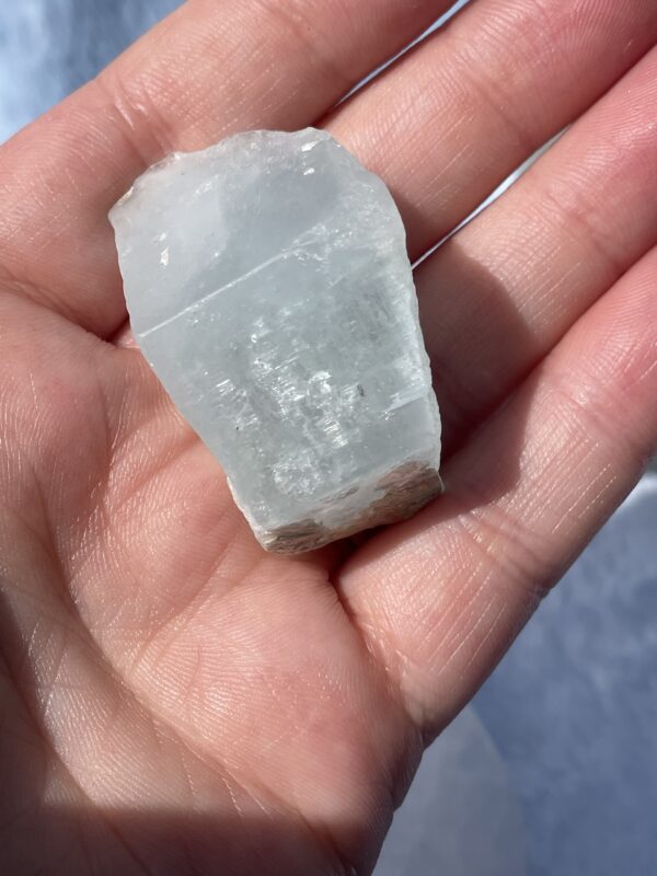 RARE- RAW AQUAMARINE FROM SHIGAR VALLEY - Image 4