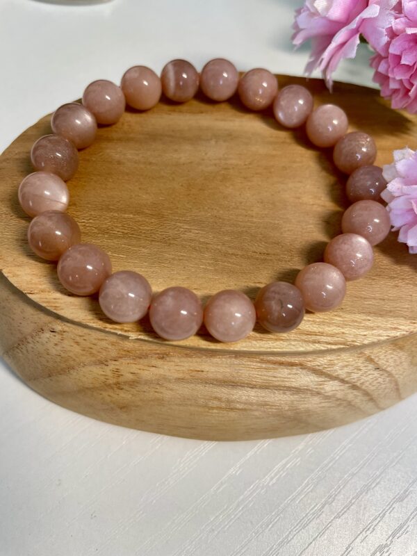 HIGH QUALITY PEACH MOONSTONE BRACELET - Image 3