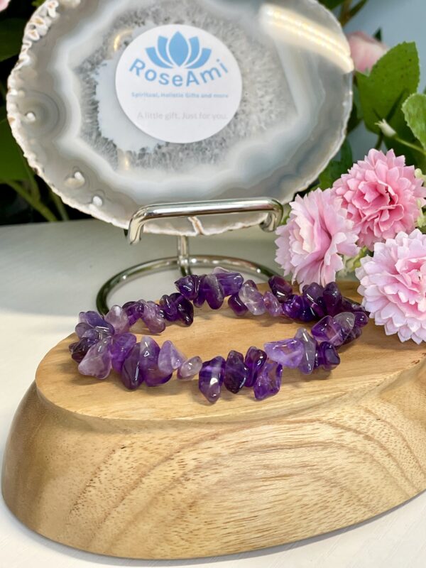 BEAUTIFUL AMETHYST CHIP BRACELET - Image 2