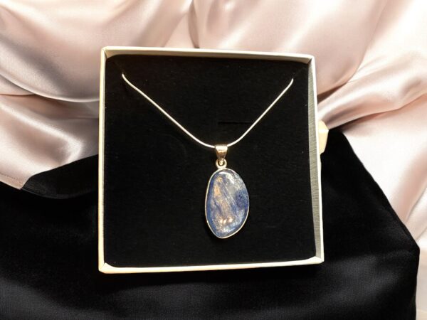 HIGH GRADE KYANITE 925 SILVER NECKLACE - Image 3