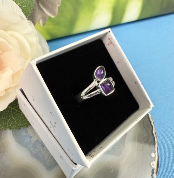 BEAUTIFUL 925 SILVER AMETHYST RING SIZE P