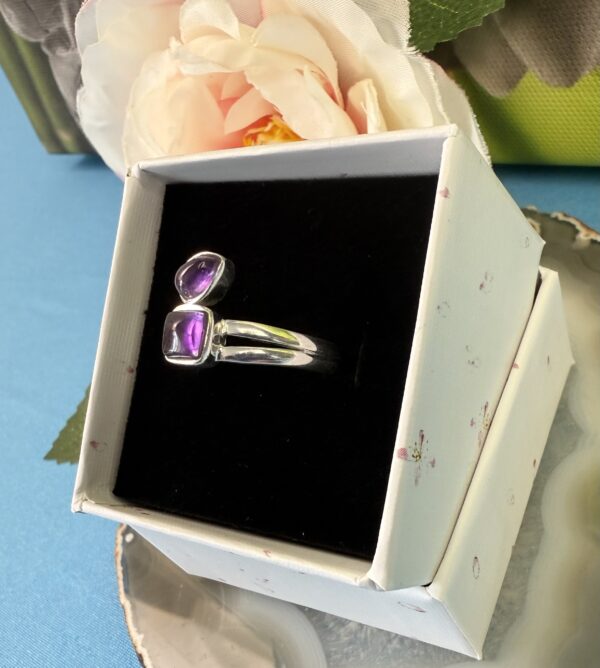 BEAUTIFUL 925 SILVER AMETHYST RING SIZE P - Image 3