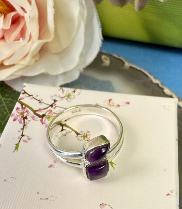 BEAUTIFUL 925 SILVER AMETHYST RING SIZE P - Image 4