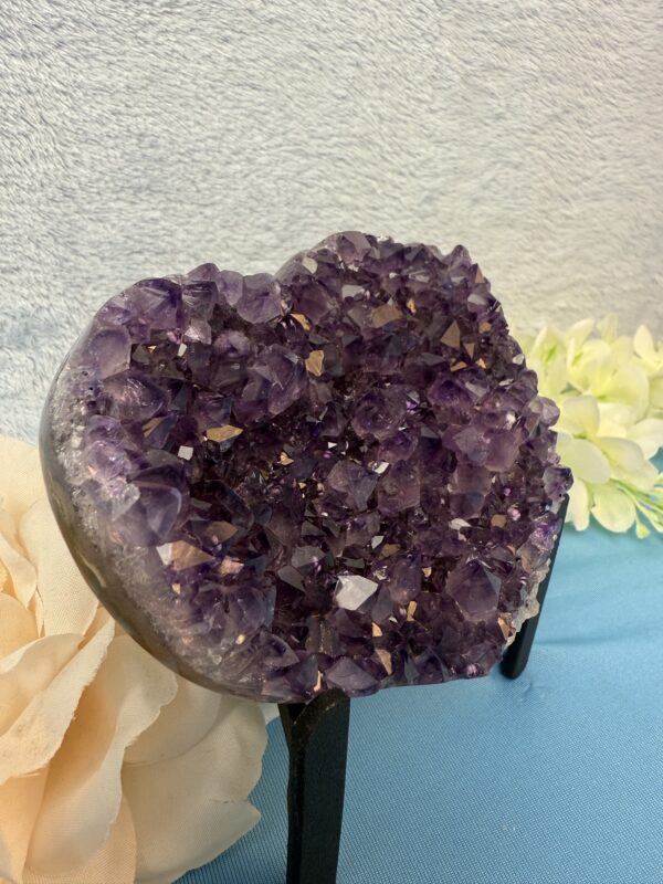 HIGH GRADE AMETHYST HEART - Image 2